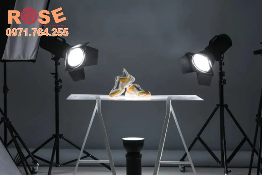 Studio Chụp Ảnh Sản Phẩm Hà Nội Uy Tín Giá Tốt Phù Hợp Cho Mọi Loại Hàng Mỹ Phẩm Thời Trang 19 Bố cục ánh sáng tại studio chụp ảnh sản phẩm cao cấp