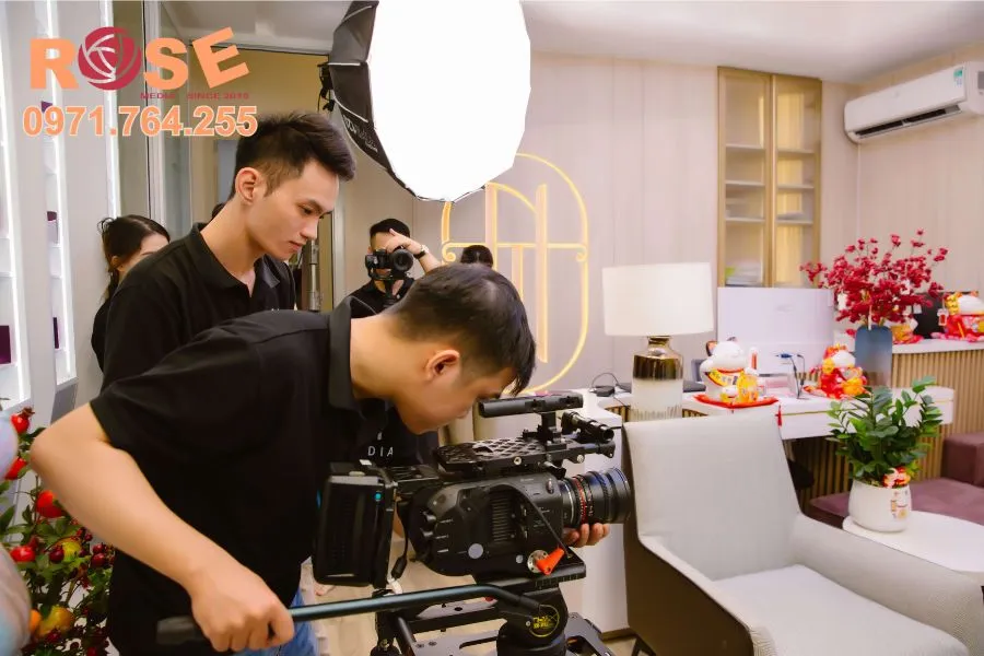 Khung cảnh sang trọng trong video quảng cáo TVC & video giới thiệu sản phẩm cao cấp