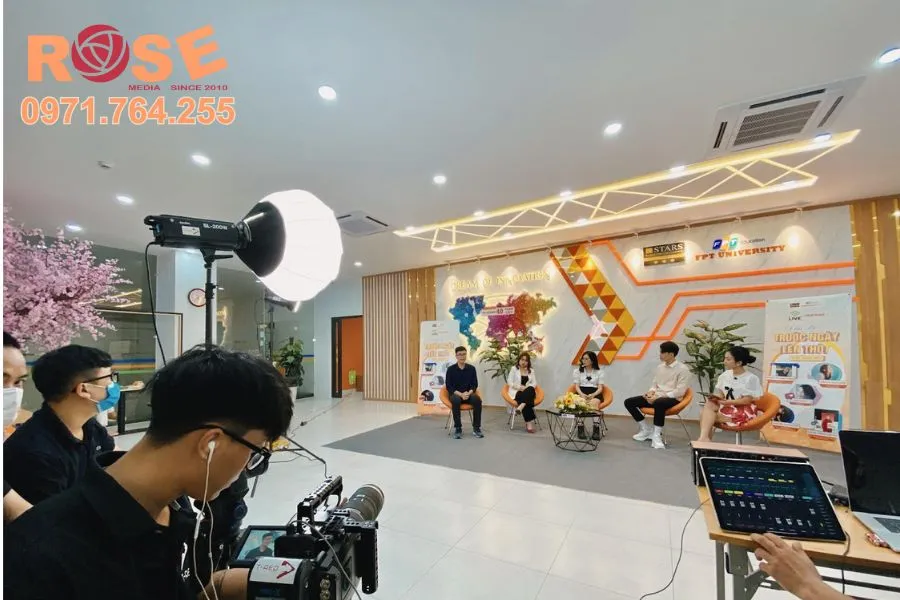 Quay Phim Giới Thiệu Doanh Nghiệp Chuyên Nghiệp, Sáng Tạo Và Ấn Tượng 14 Hậu trường quay phim giới thiệu doanh nghiệp chuyên nghiệp