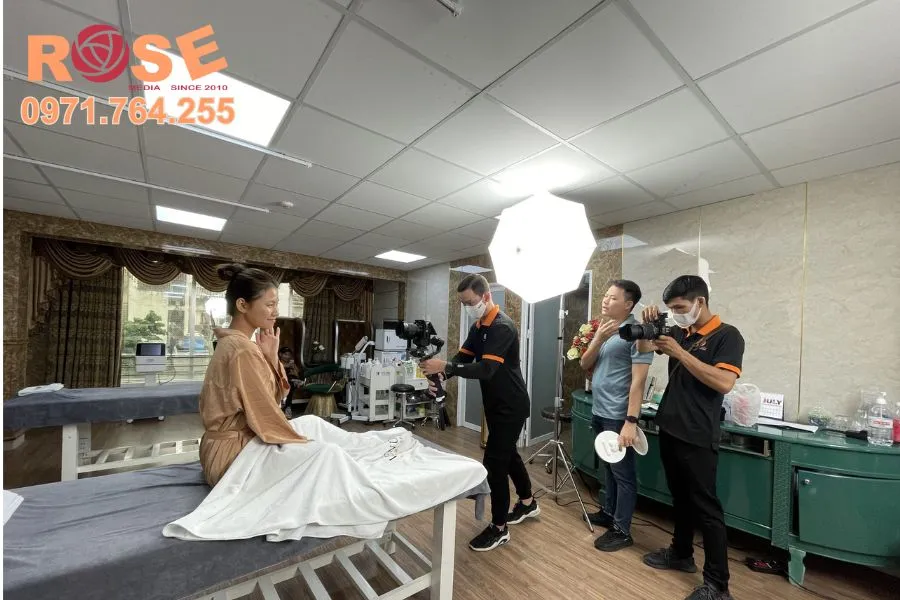 TVC quảng cáo doanh nghiệp với góc quay hiện đại và sắc nét