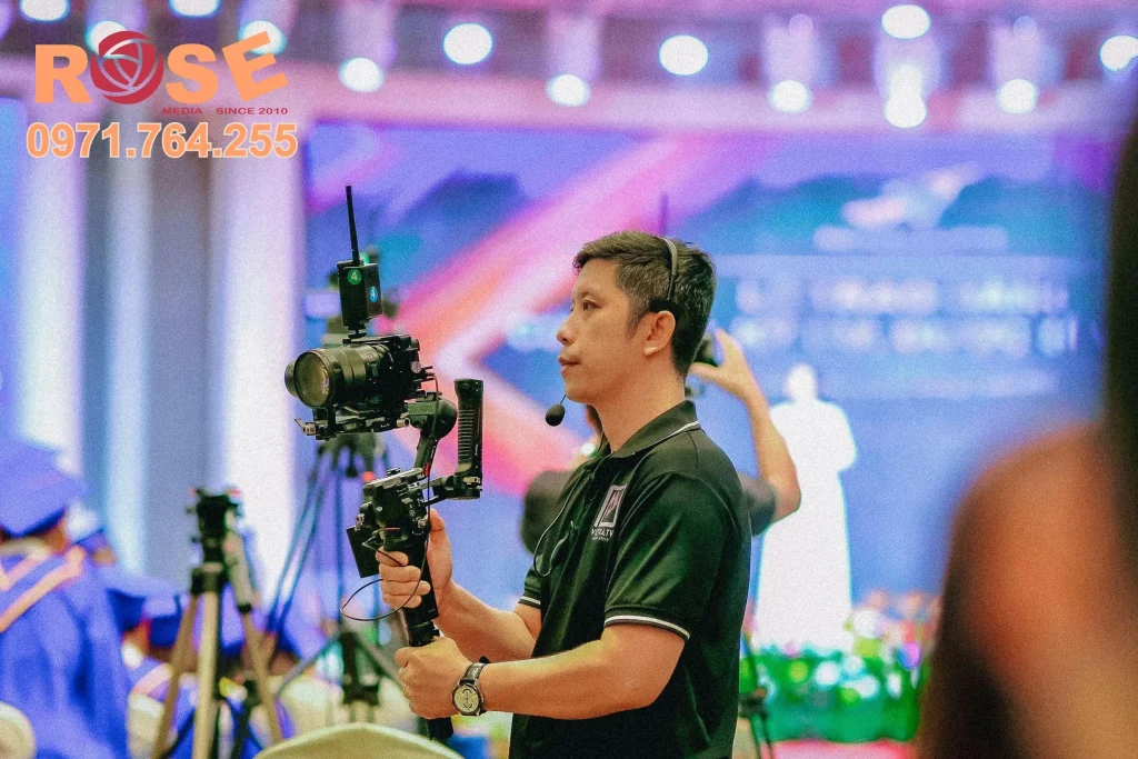 Chuyển động camera giúp video quảng cáo sản phẩm chuyên nghiệp hơn